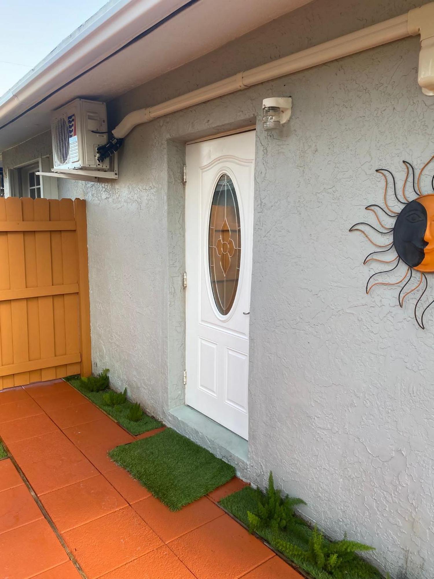 Cozy Guest Room Pompano Beach Exterior photo