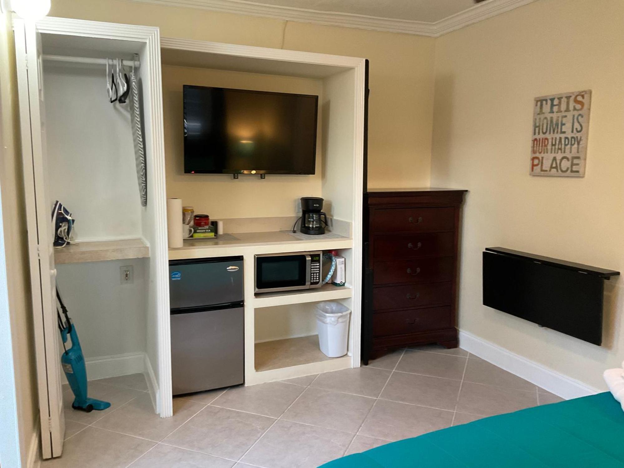 Cozy Guest Room Pompano Beach Exterior photo