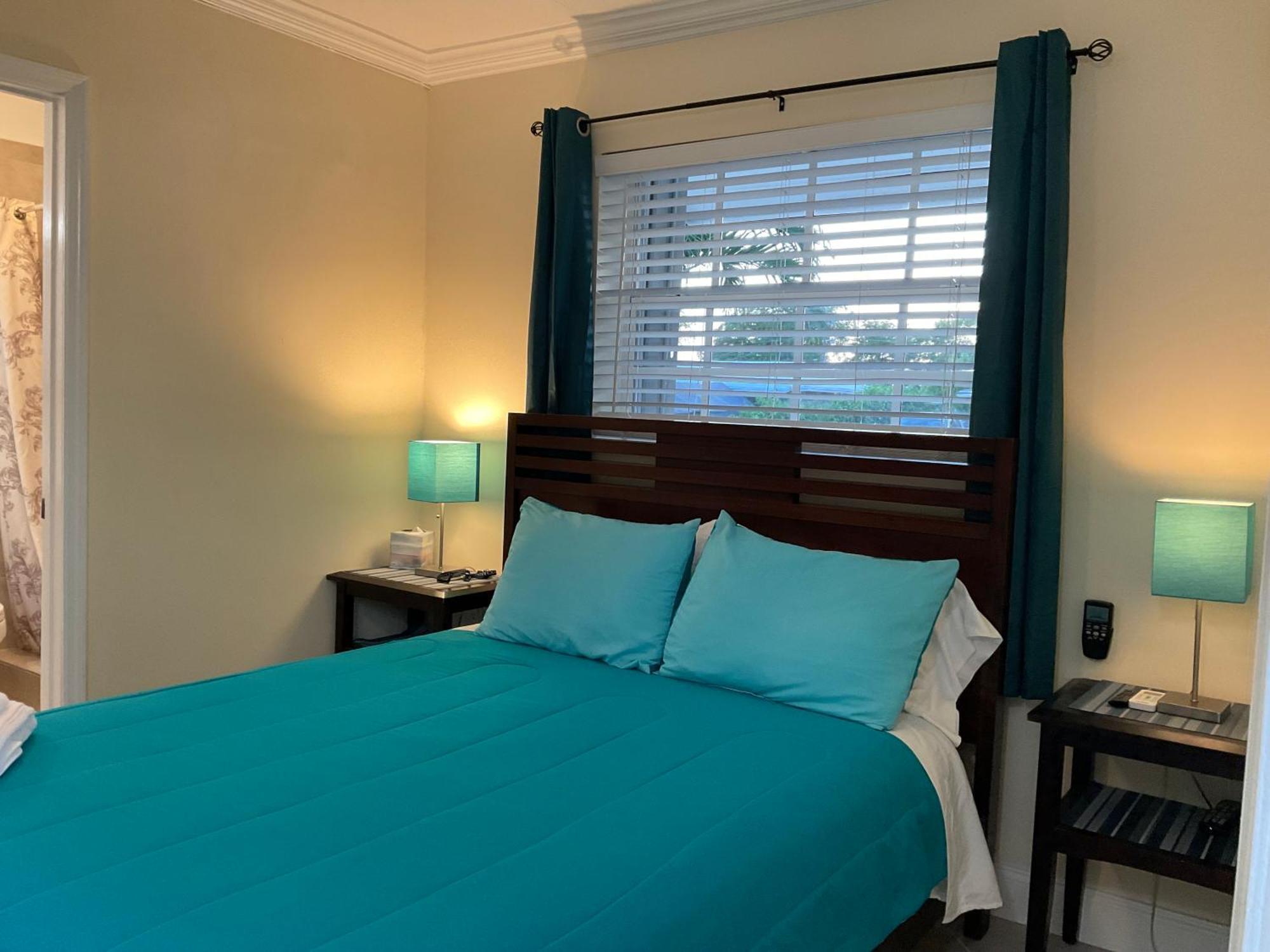 Cozy Guest Room Pompano Beach Exterior photo